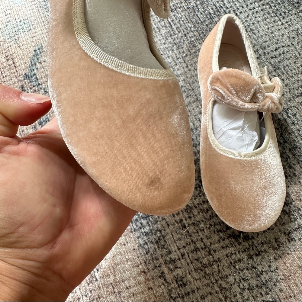 Girls Light Pink Velvet Bow Ballet Flats sz 12 - Picture 7 of 7